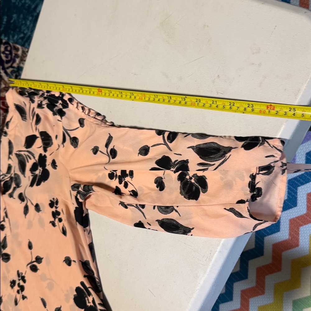 Zac & Rachel Pink and Black Floral Blouse size XL in excellent condition
136/3t - Picture 13 of 16